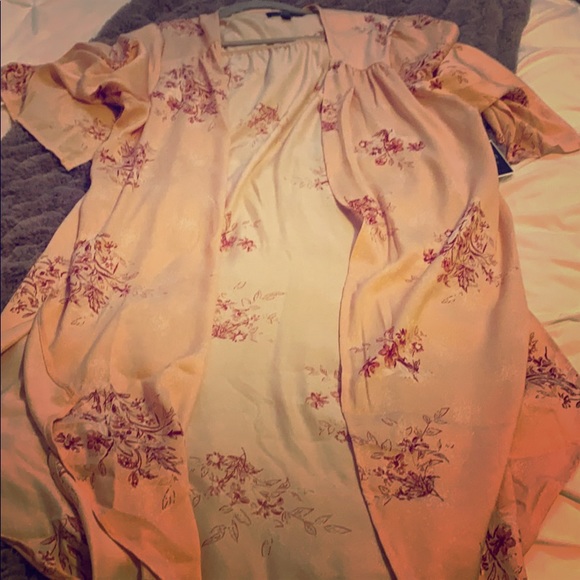 Kimono Robe - Picture 1 of 7